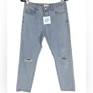 NWT CLOUD TEN Hi Rise Distressed Ripped at Knees Jeans Style CP2398 Size‎ M